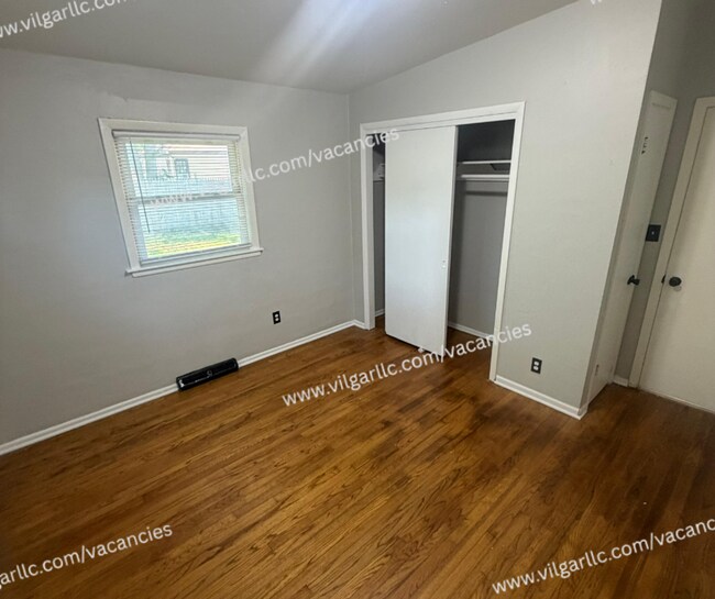 Building Photo - 2783-2785 Brown