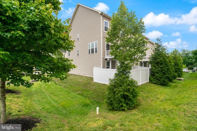 Building Photo - 7469 Tanyard Knoll Ln
