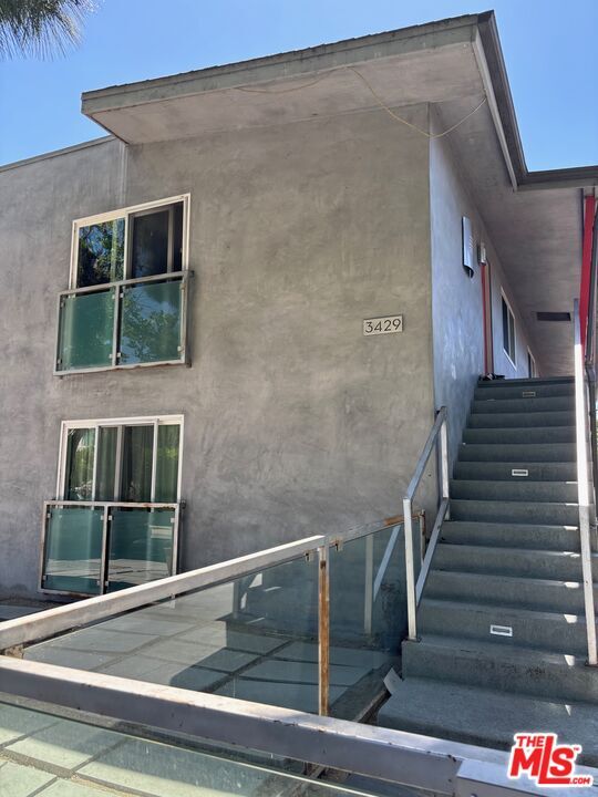 Building Photo - 3429 Caroline Ave