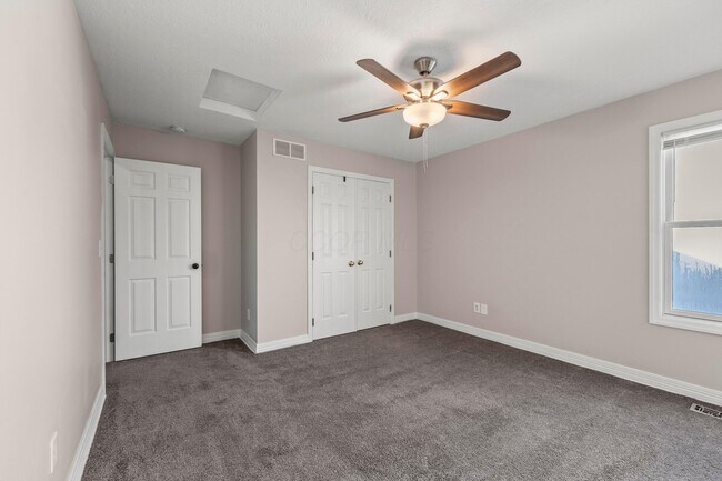 Building Photo - 5935 Pondview Ct