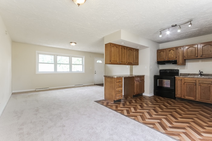 Building Photo - 426 Pleasant Dr