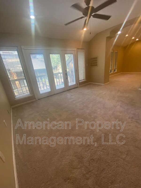 Building Photo - 6004 S Atlanta Ct