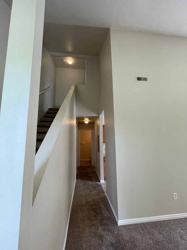 Building Photo - 2053 Lexi's Ln