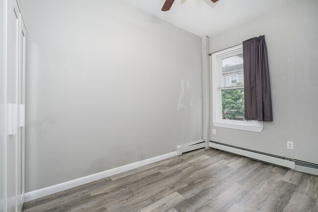 Building Photo - 17 O St