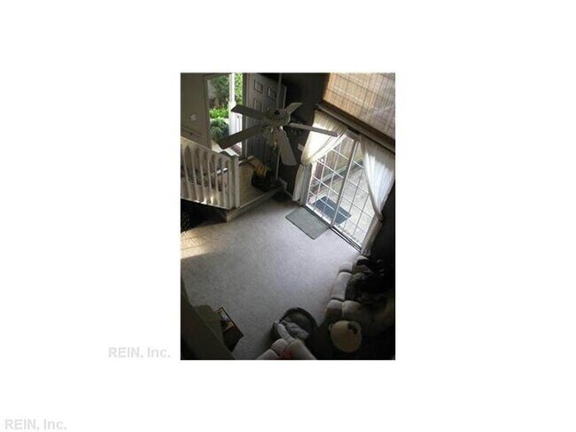 Building Photo - 212 Fireweed Ct