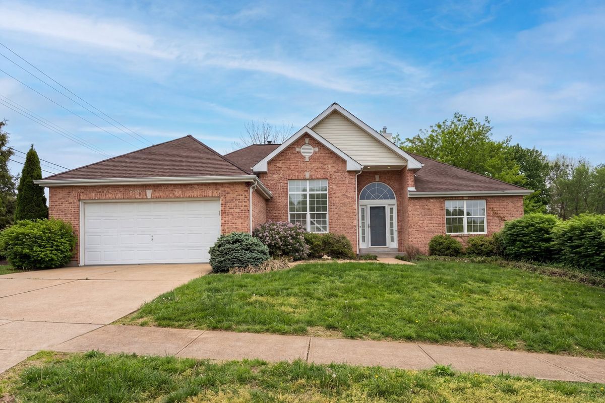Building Photo - 16802 Enderbush Ln