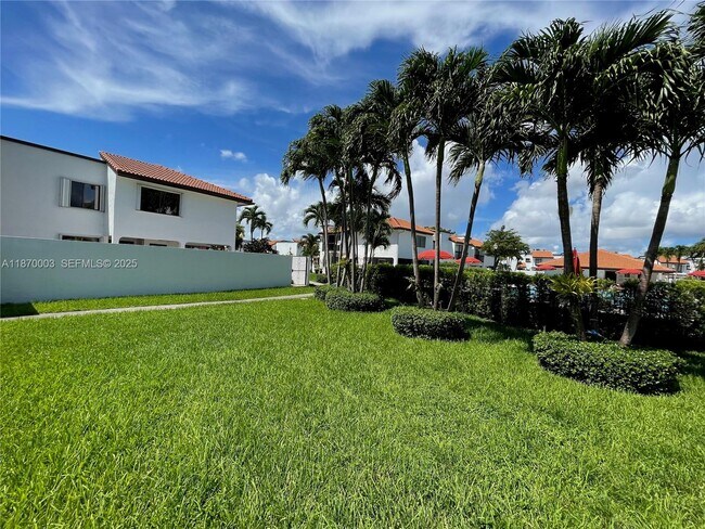 Building Photo - 1301 SW 124th Ct