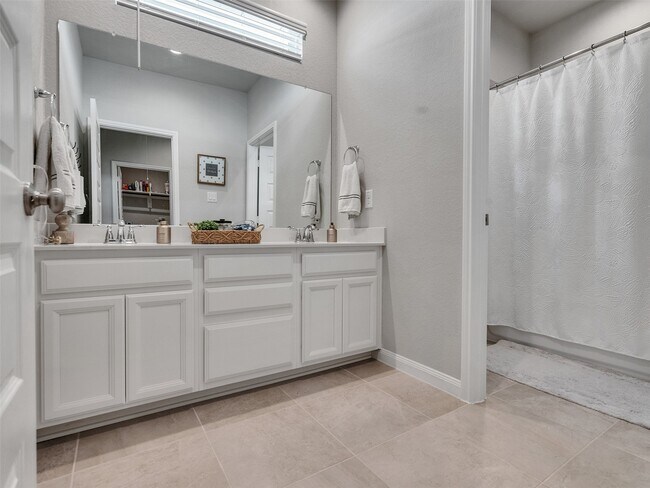 Building Photo - 3118 Cloud Forest Ln