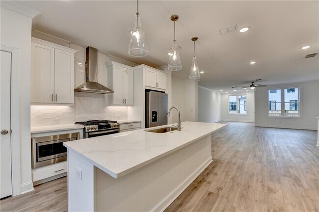 Building Photo - 5428 Howington Ct