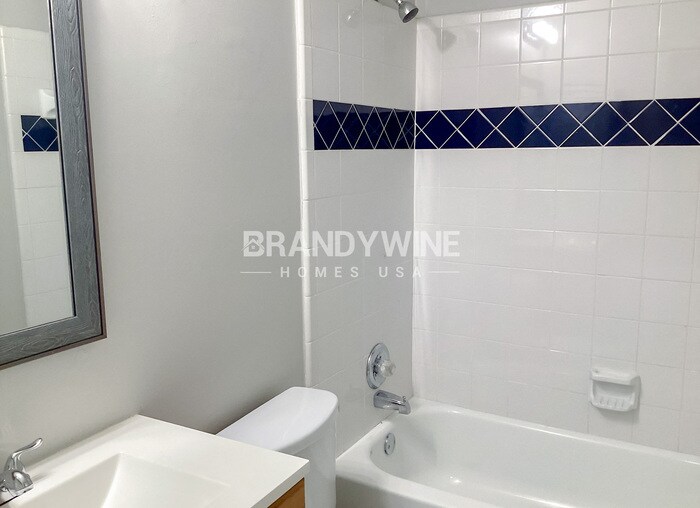 Building Photo - 4400 Westchester Ct