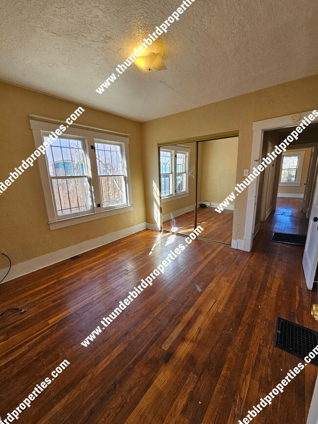 Building Photo - 2110 Coal Pl SE