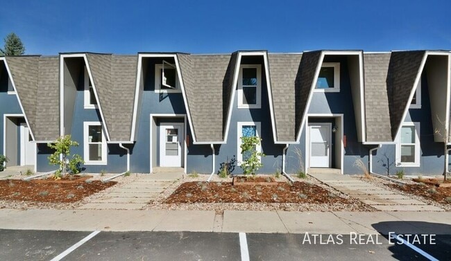 Building Photo - 4517 Driftwood Pl