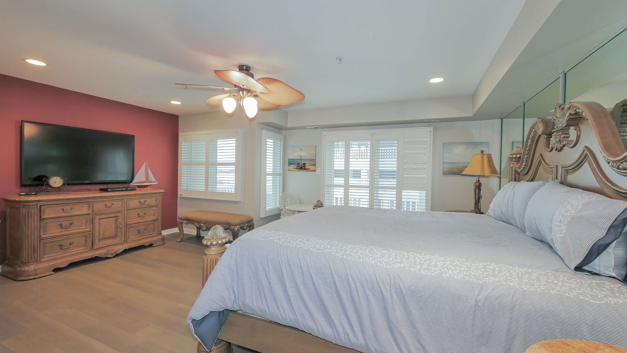 Building Photo - 137 S Berkley Sq