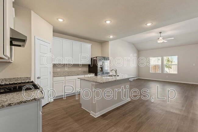 Building Photo - 5103 Topaz Bnd