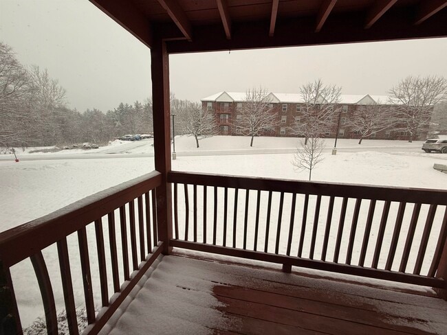 Building Photo - 95 Powers St