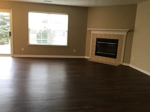 Building Photo - 8453 Trappers Ct