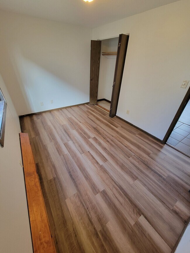 Building Photo - 2 Bedroom | 1 Bathroom Unit in Marion Avai...
