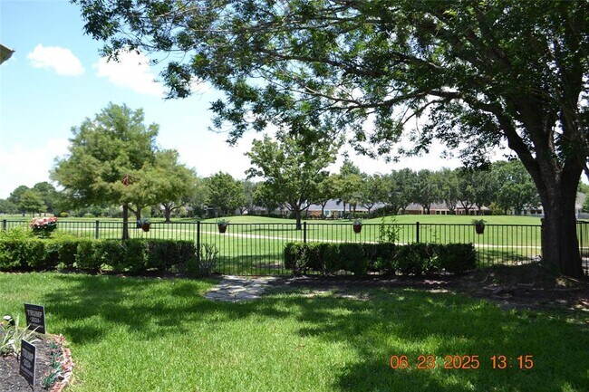 Building Photo - 4007 Sand Terrace Dr