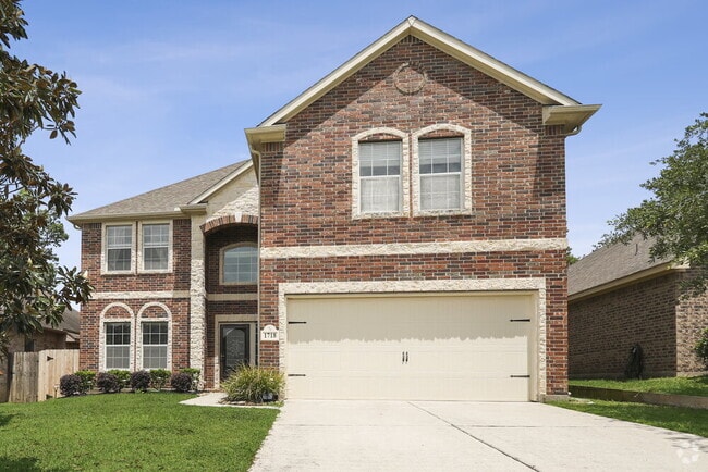 Building Photo - 1718 Park Oak Drive