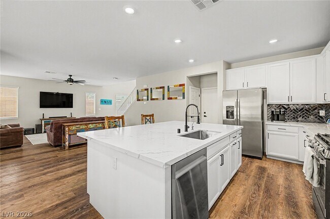 Building Photo - 8148 Little Skye Ct