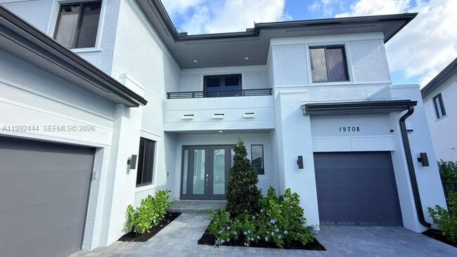 Building Photo - 19708 NE 14th Ave