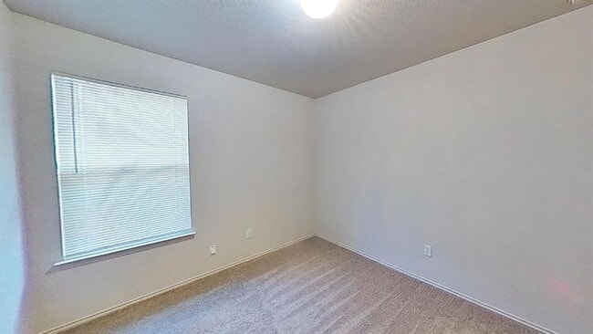 Building Photo - 1200 Hughmont Dr