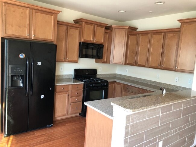 kitchen - second floor - 9814 Smithview Pl