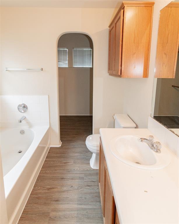 Building Photo - 2406 Magin Meadow Dr