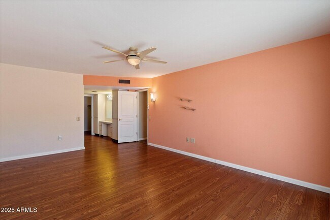 Building Photo - 10518 W Indian Wells Dr