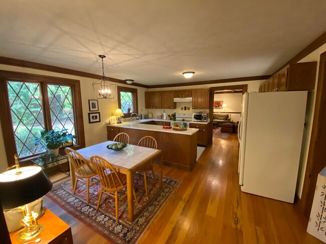 Building Photo - Heather Hills Retreat