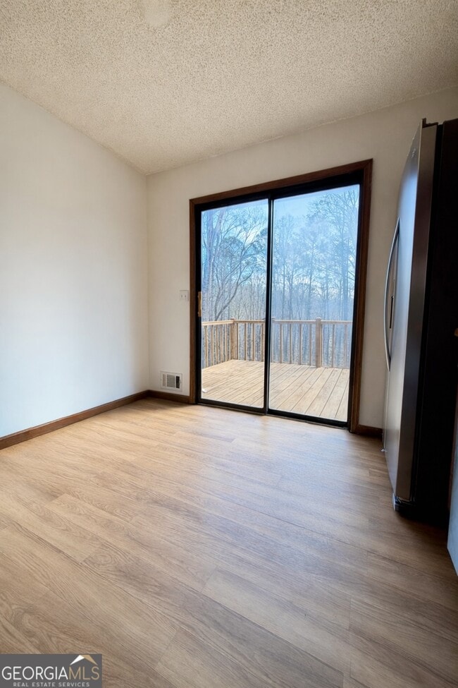 Building Photo - 6206 Westridge Trce