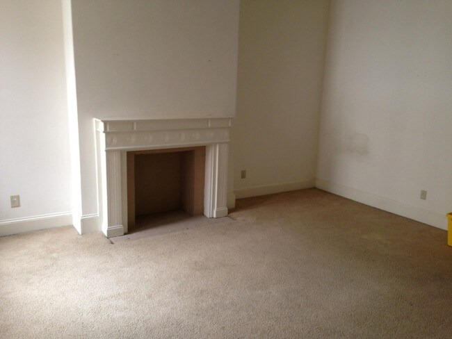  - 110 E Preston St