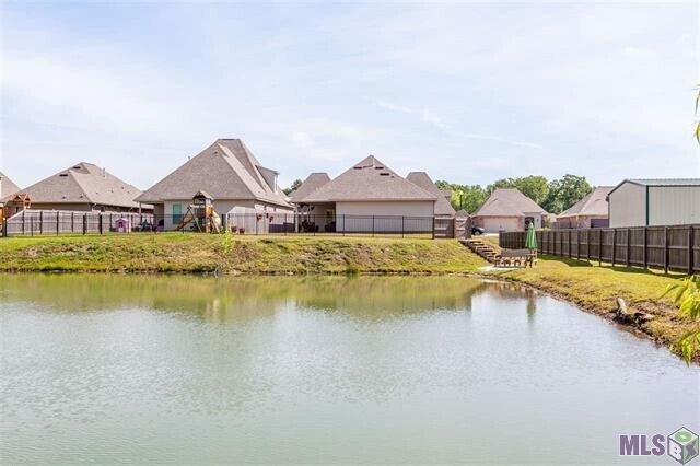 Building Photo - 4 Bedroom New Construction Home with a Lar...
