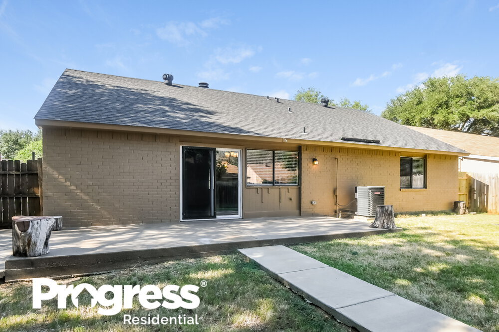 Building Photo - 6707 Greenspring Dr