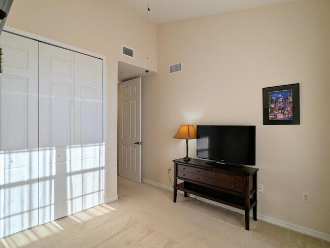 Building Photo - 1129 Van Loon Commons Cir