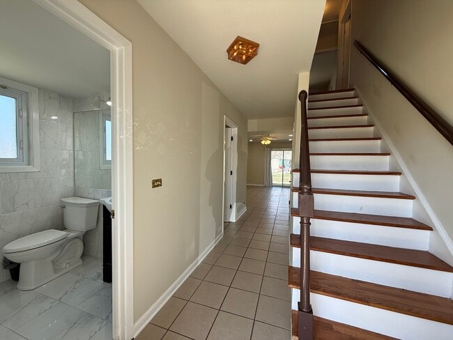 Building Photo - 1874 Windward Ln