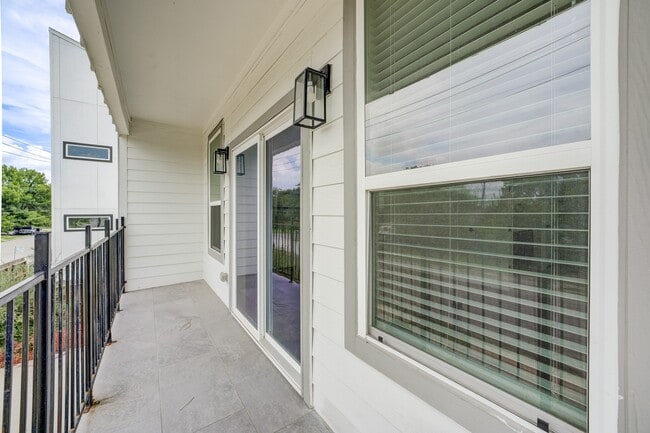 Building Photo - 7117 Tierwester St