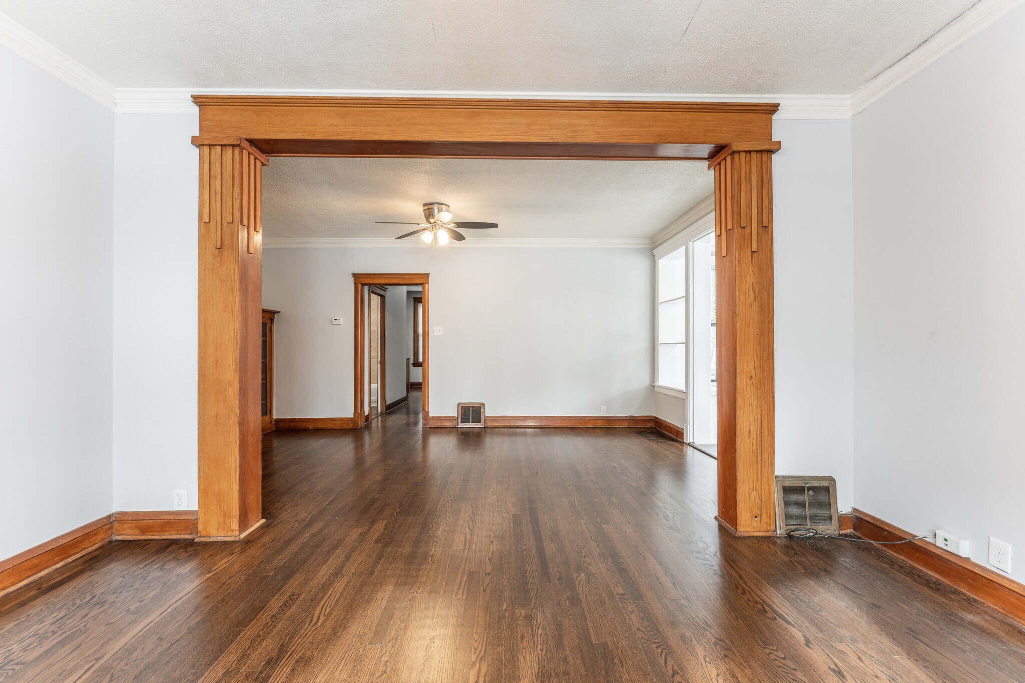 Building Photo - 3620 W Grace St