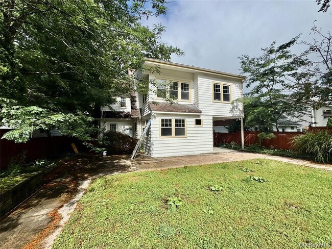 Building Photo - 73 Watkins Ave