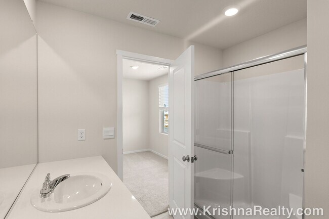 Building Photo - Beautiful NEW CONSTRUCTION 3 Bedroom 2.5 B...
