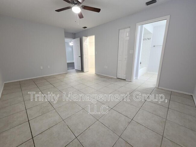 Building Photo - 13496 Wilburton St