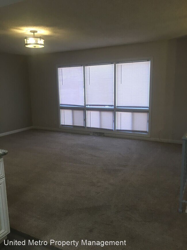 Building Photo - 3 br, 2.5 bath House - 557 Shalimar Drive