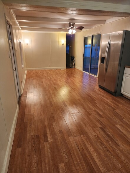 Building Photo - 4106 Rhine St