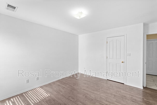 Building Photo - 2305 Maiden Grass Rd NW