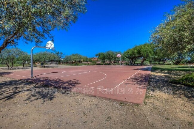 Building Photo - 6413 S Woodland Hills Dr
