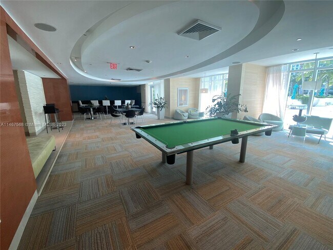Building Photo - 950 Brickell Bay Dr