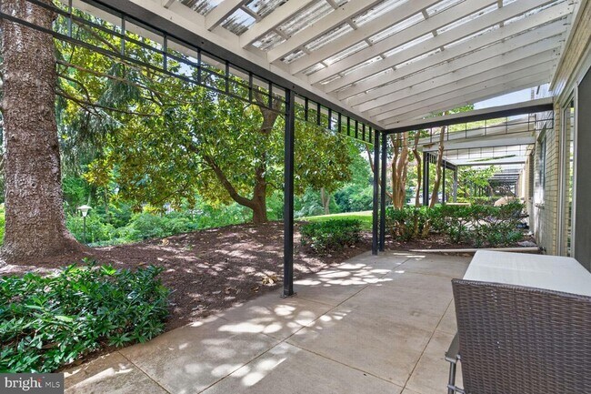 Building Photo - 10500 Rockville Pike