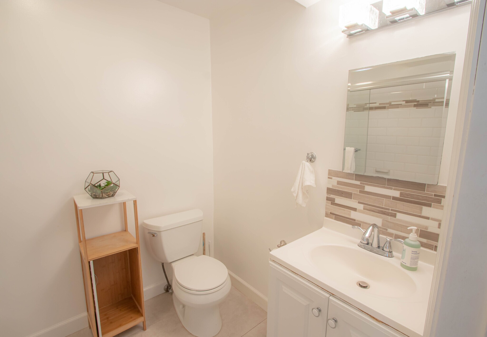 Building Photo - 239 NW 32nd St