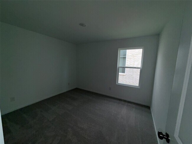 Building Photo - 29655 Knollwood Bay Rd