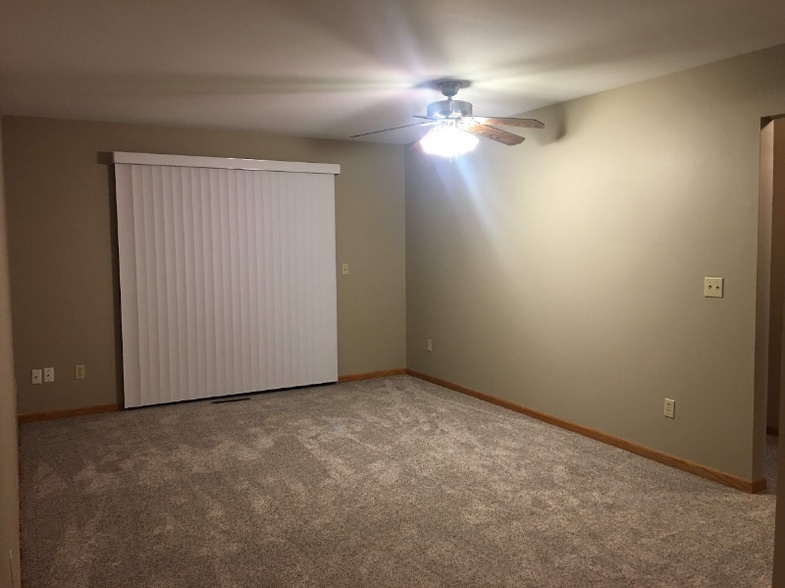 Building Photo - 2042 Cliff Alex Ct S